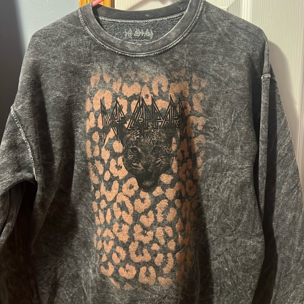 Grey Def Leppard Sweatshirt